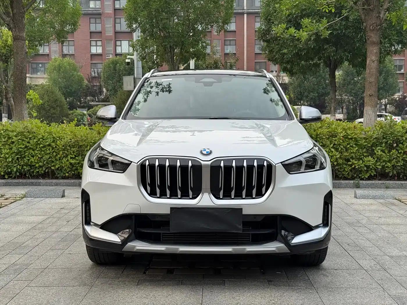 2023 BMW X1 sDrive20Li X Design Package — миниатюра 2