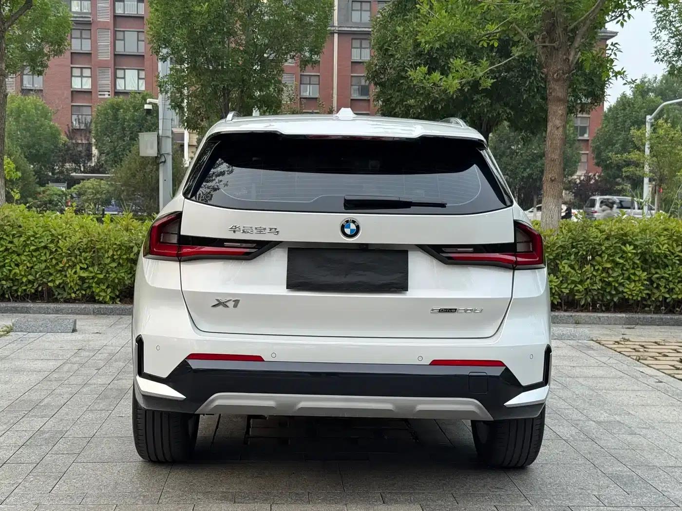 2023 BMW X1 sDrive20Li X Design Package — миниатюра 6