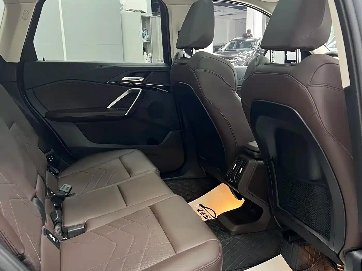 2023 BMW X1 sDrive20Li X Design Package — миниатюра 8