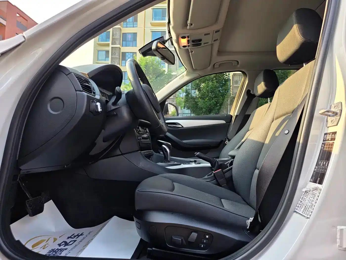 BMW X1 2014 sDrive18i Leading Edition — миниатюра 6