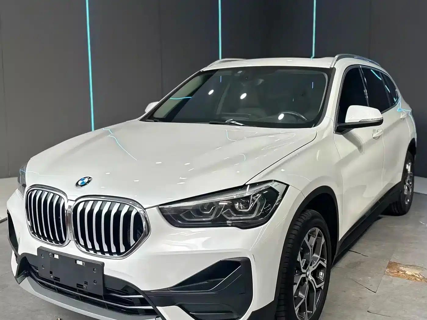 BMW X1 2021 sDrive25Li Leading Edition — миниатюра 1