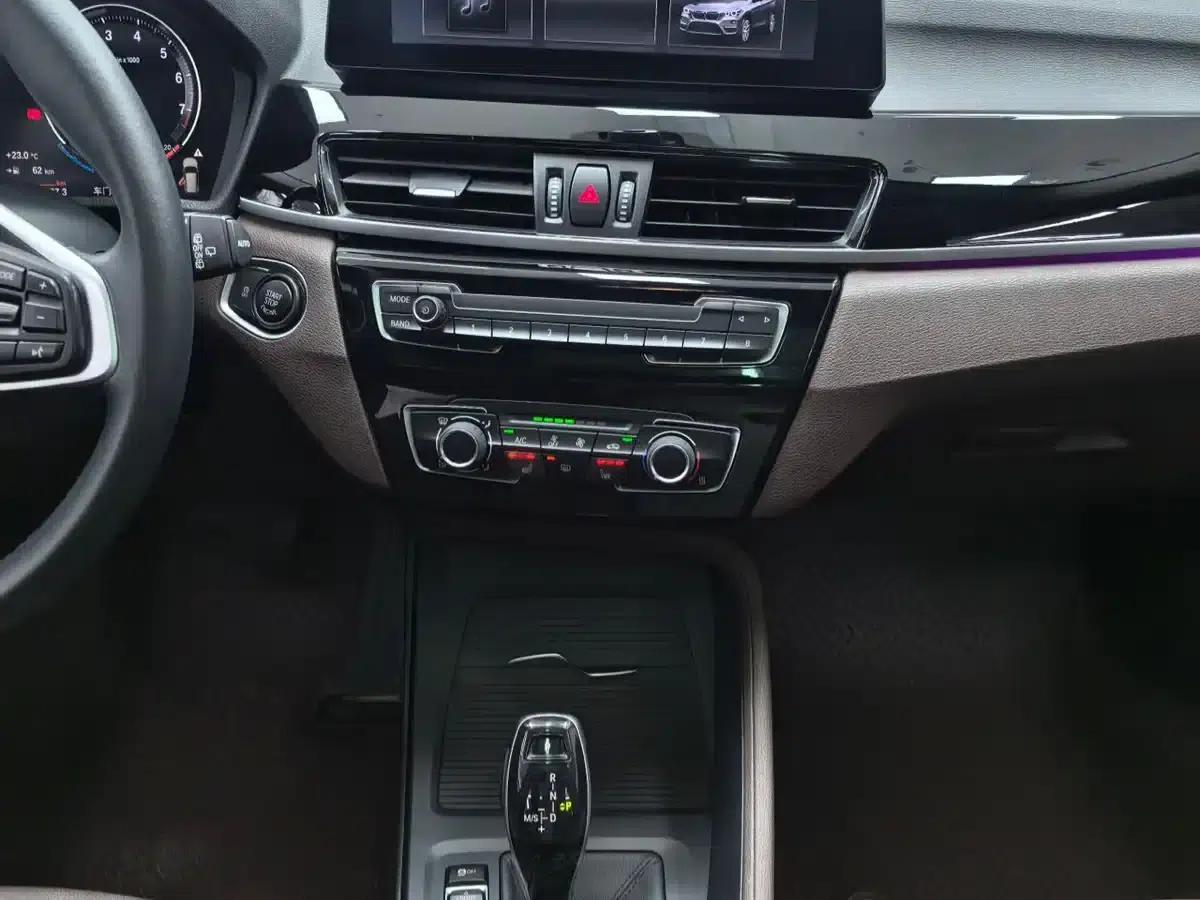 BMW X1 2022 sDrive20Li Fashion Edition — миниатюра 15