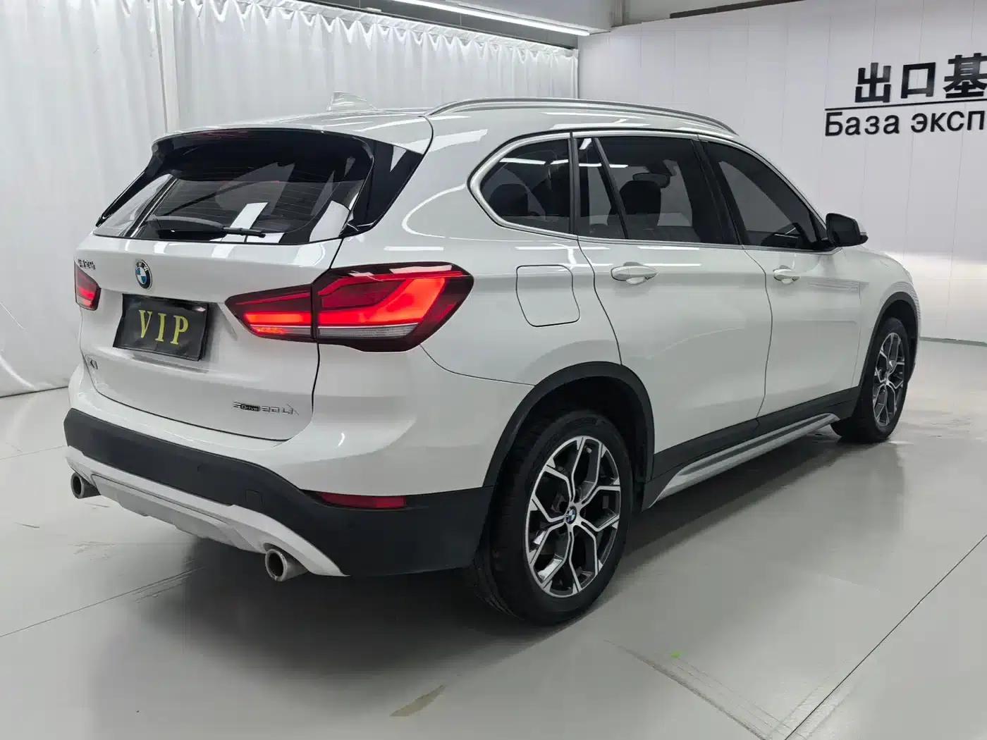 BMW X1 2022 sDrive20Li Fashion Edition — миниатюра 6
