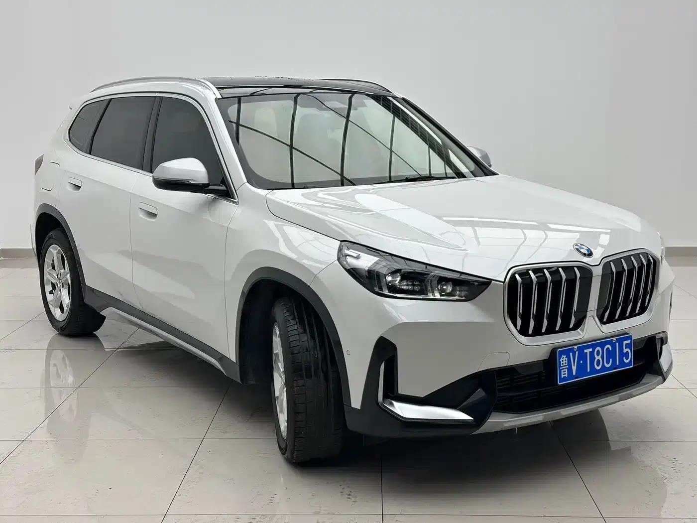 2023 BMW X1 sDrive20Li X Design Package — миниатюра 3