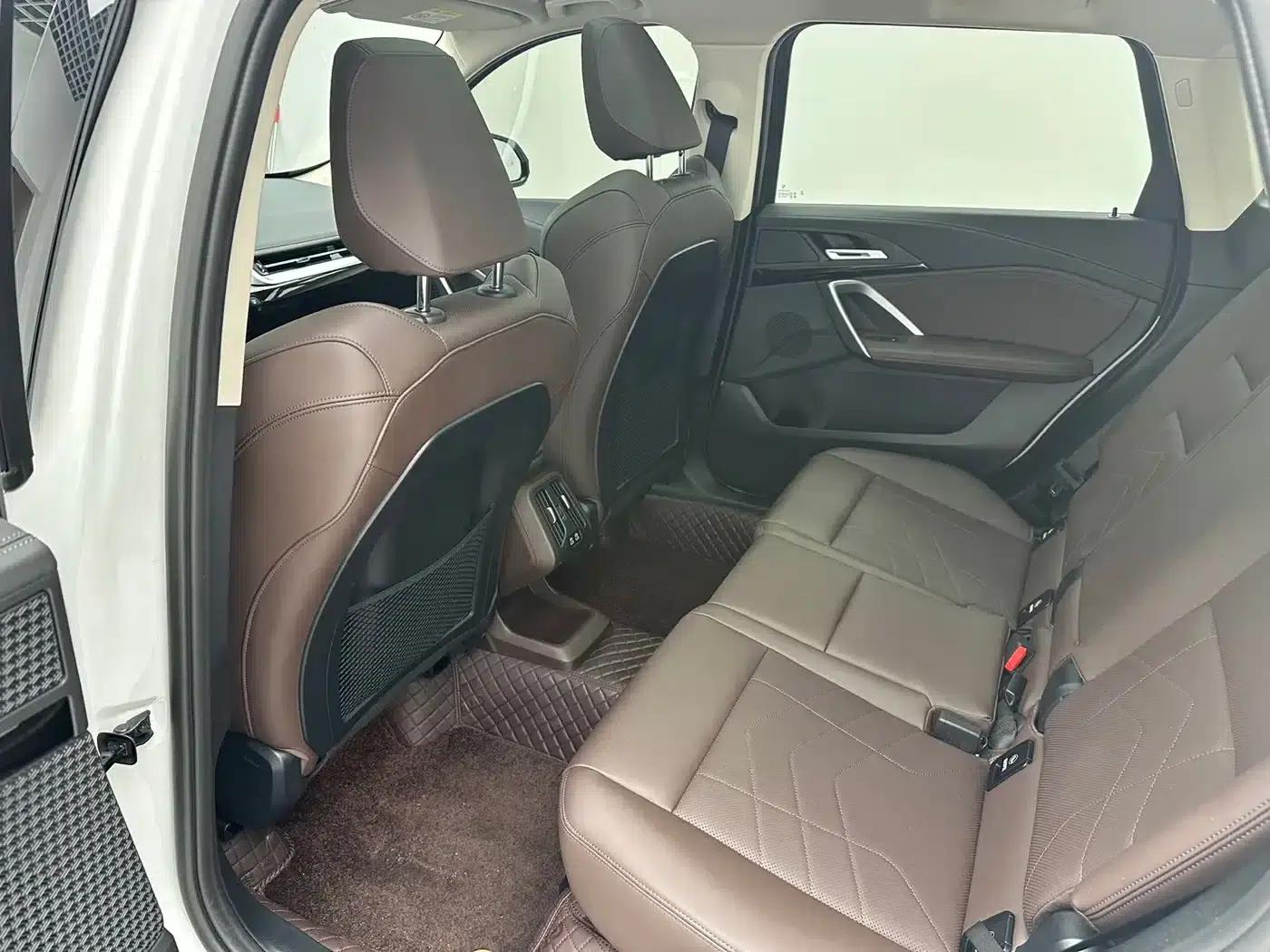 2023 BMW X1 sDrive20Li X Design Package — миниатюра 9