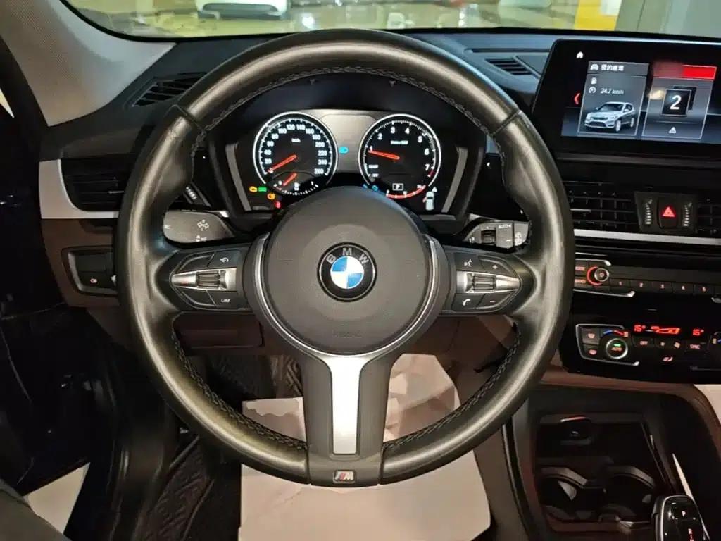 BMW X1 2022 sDrive25Li Leading Edition — миниатюра 11