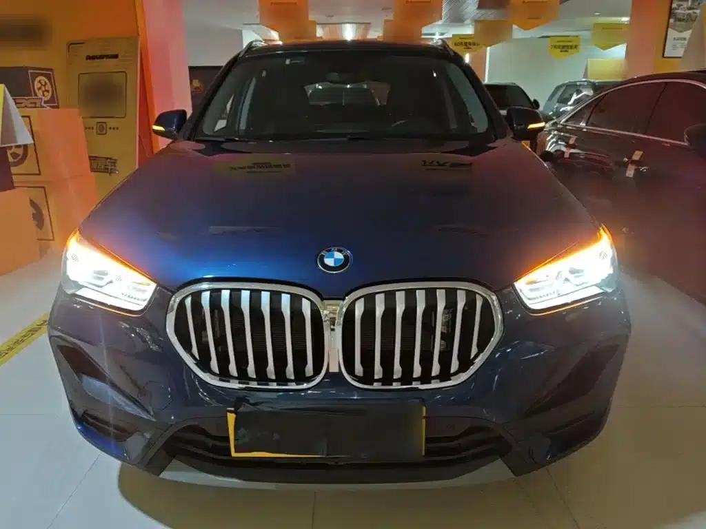 BMW X1 2022 sDrive25Li Leading Edition — миниатюра 3
