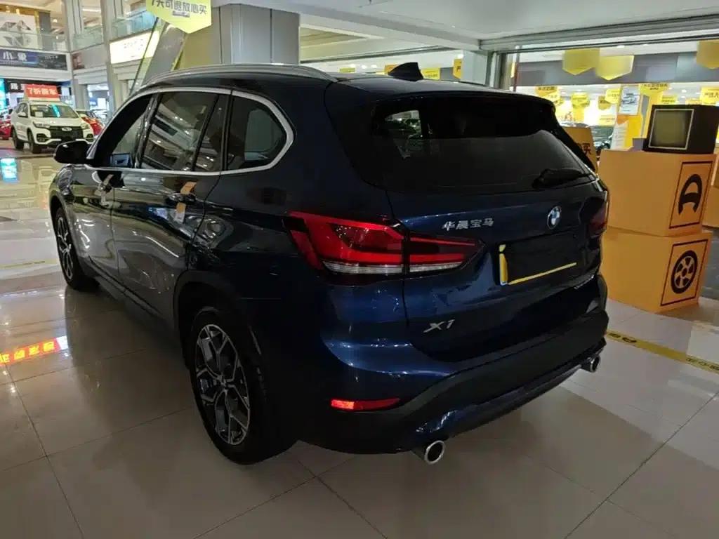 BMW X1 2022 sDrive25Li Leading Edition — миниатюра 5