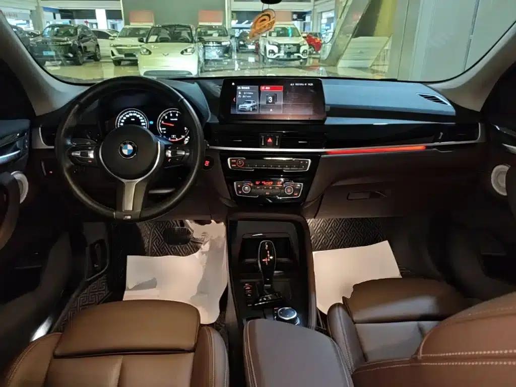 BMW X1 2022 sDrive25Li Leading Edition — миниатюра 10