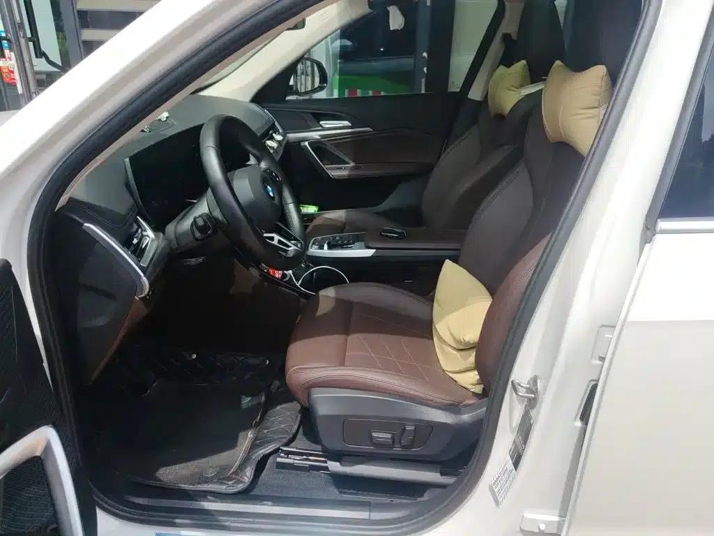BMW X1 2023 sDrive25Li M Sport Package — миниатюра 8