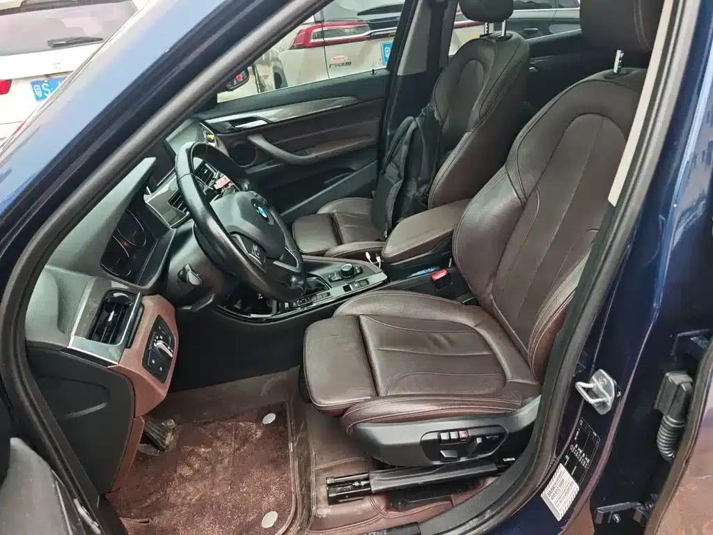 BMW X1 2018 sDrive18Li Premium — миниатюра 15
