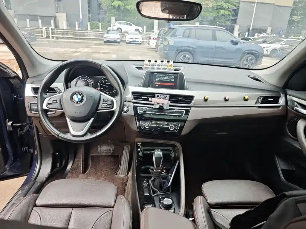 BMW X1 2018 sDrive18Li Premium — миниатюра 10