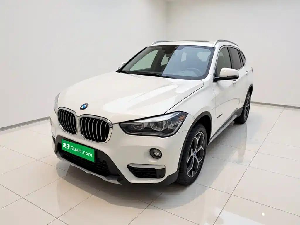 BMW X1 2016 sDrive20Li Luxury — миниатюра 2