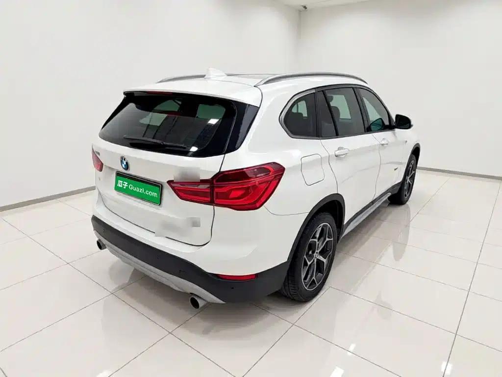 BMW X1 2016 sDrive20Li Luxury — миниатюра 7