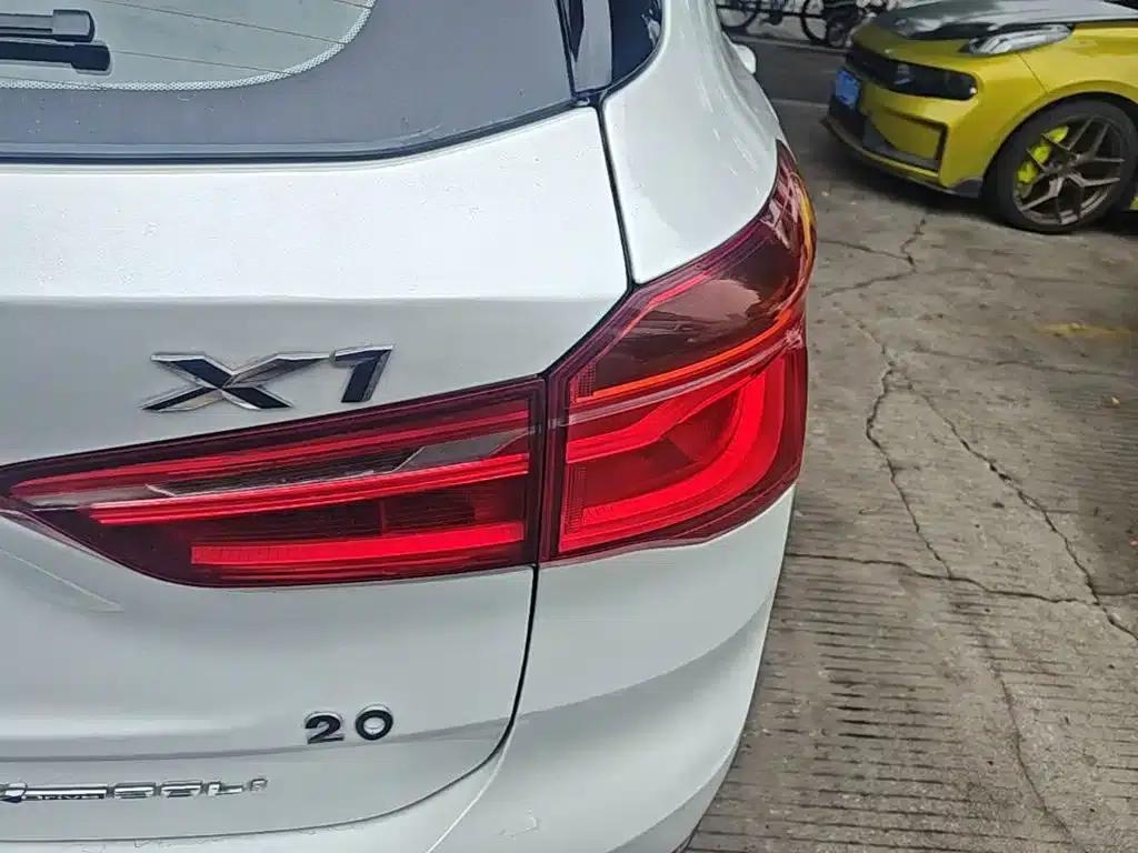 BMW X1 2016 sDrive20Li Luxury — миниатюра 8