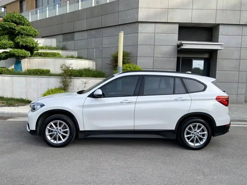 BMW X1 2019 sDrive18Li Fashion Edition — миниатюра 6