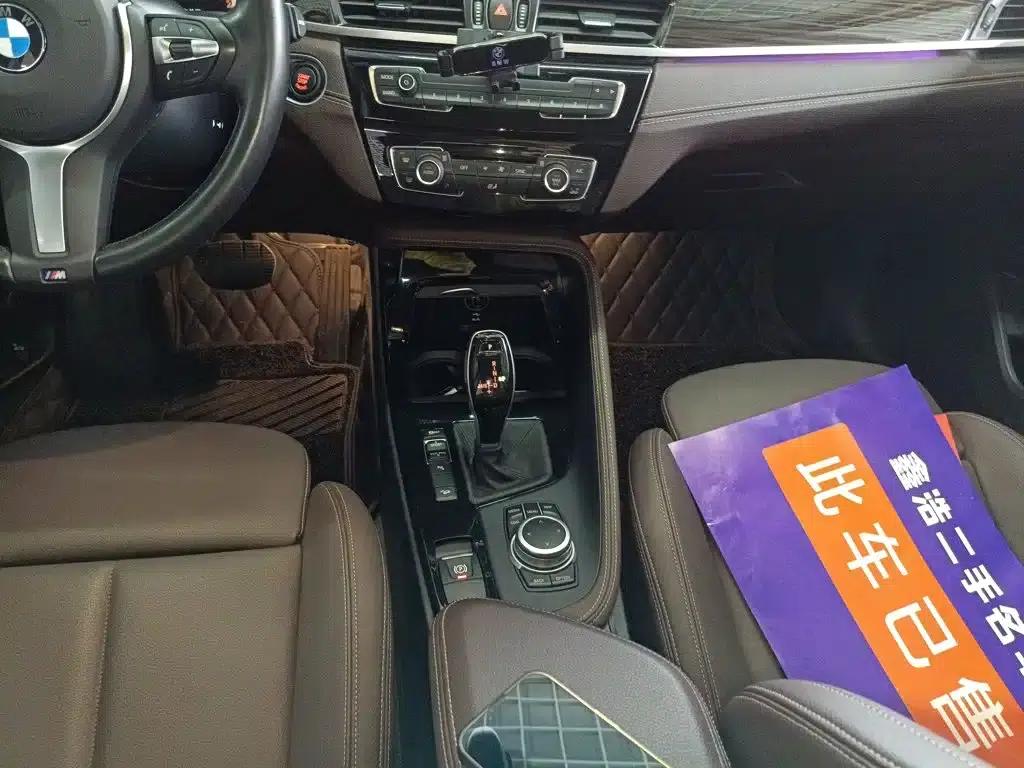 BMW X1 2022 xDrive25Li Premium — миниатюра 10