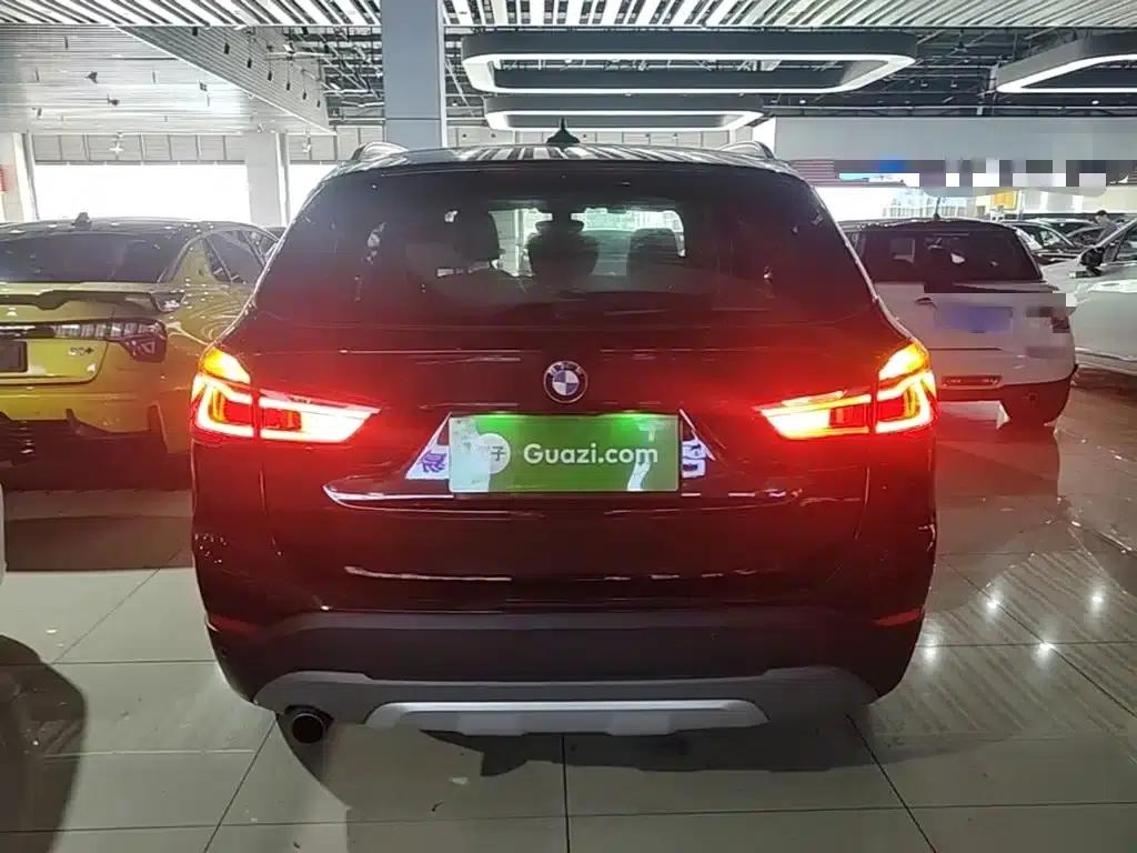 BMW X1 2018 sDrive18Li Premium — миниатюра 6