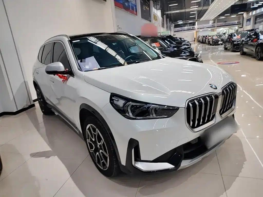 2023 BMW X1 sDrive25Li X Design Package — миниатюра 4
