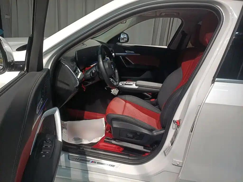 BMW X1 2023 sDrive25Li M Sport Package — миниатюра 11