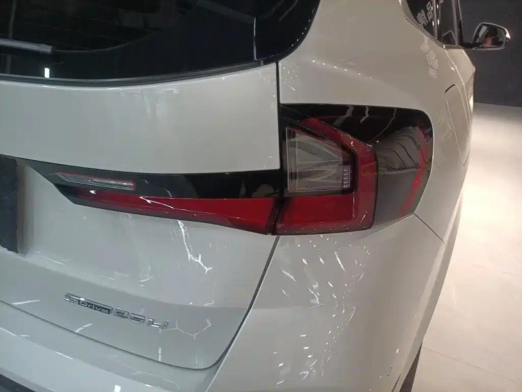 BMW X1 2023 sDrive25Li M Sport Package — миниатюра 22