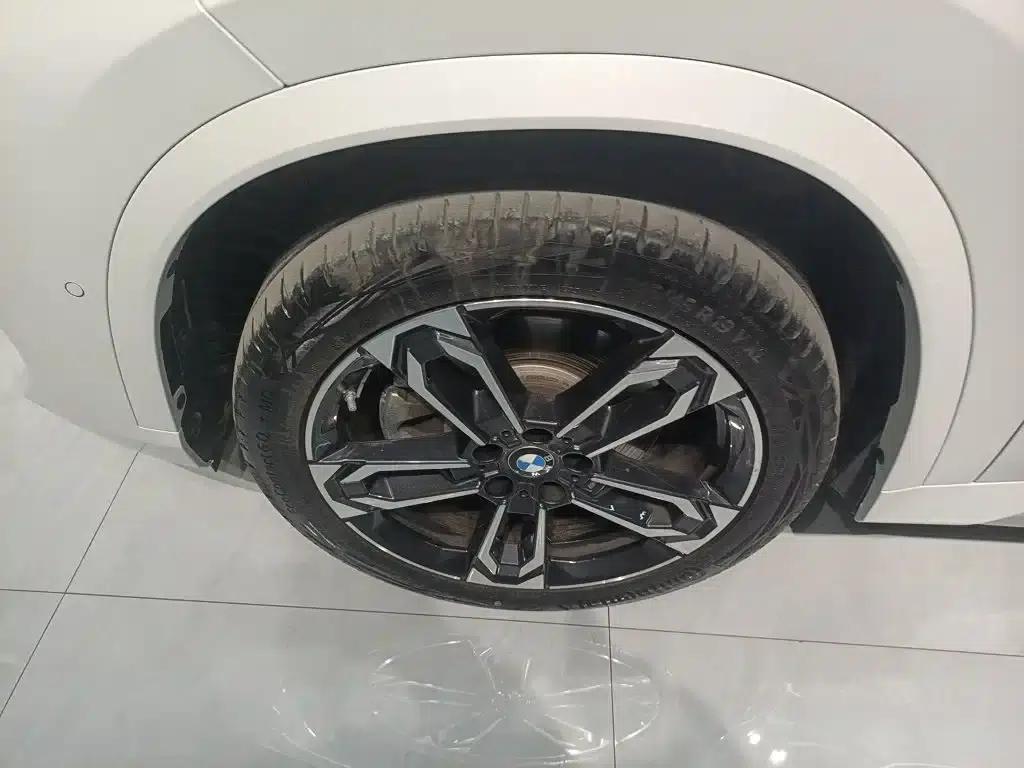 BMW X1 2023 sDrive25Li M Sport Package — миниатюра 23