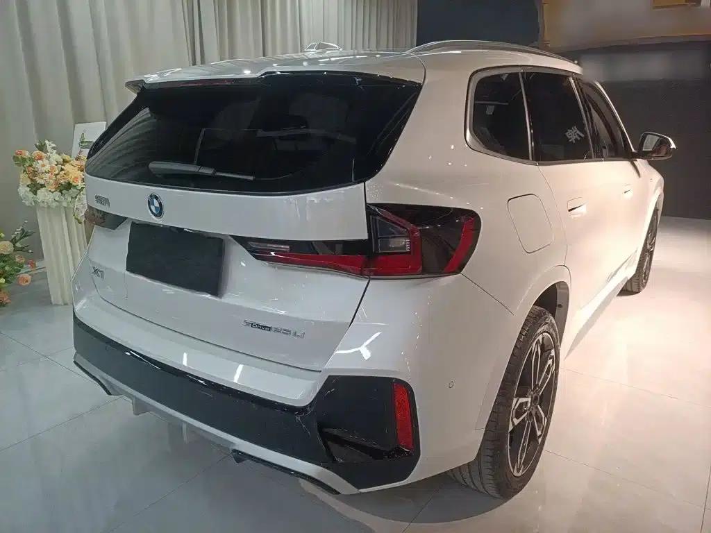 BMW X1 2023 sDrive25Li M Sport Package — миниатюра 4