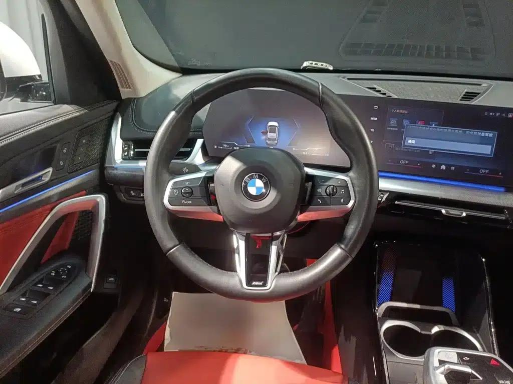 BMW X1 2023 sDrive25Li M Sport Package — миниатюра 6
