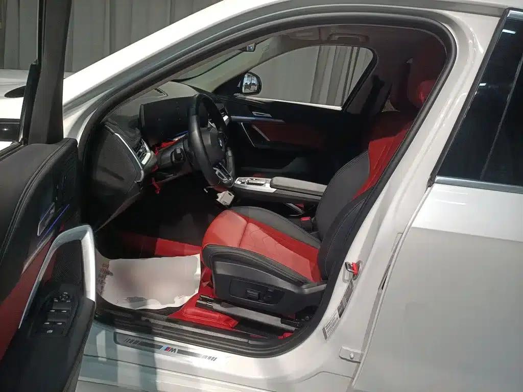 BMW X1 2023 sDrive25Li M Sport Package — миниатюра 10