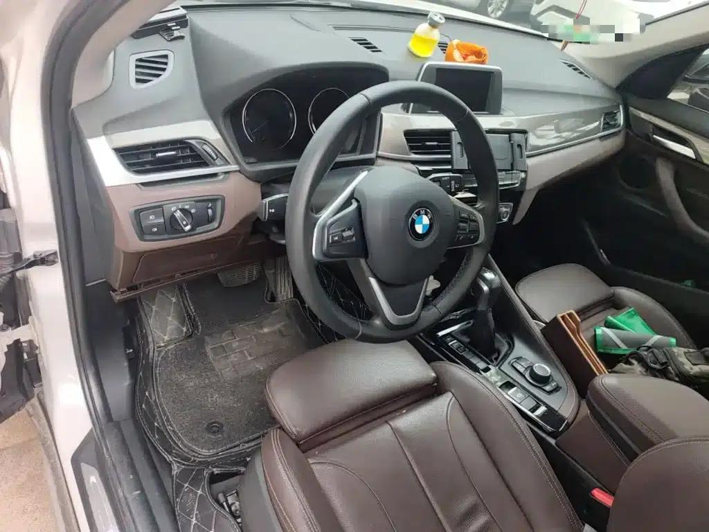 BMW X1 2019 sDrive18Li Premium — миниатюра 3