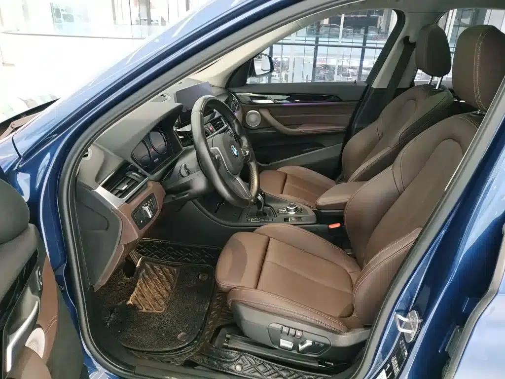BMW X1 2022 sDrive25Li Leading Edition — миниатюра 11