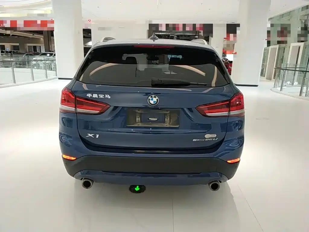 BMW X1 2022 sDrive25Li Leading Edition — миниатюра 4