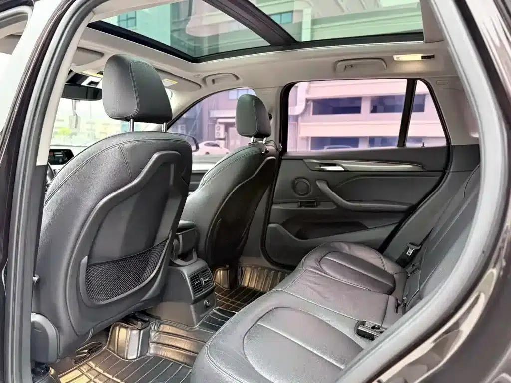 BMW X1 2018 xDrive20Li Premium — миниатюра 18