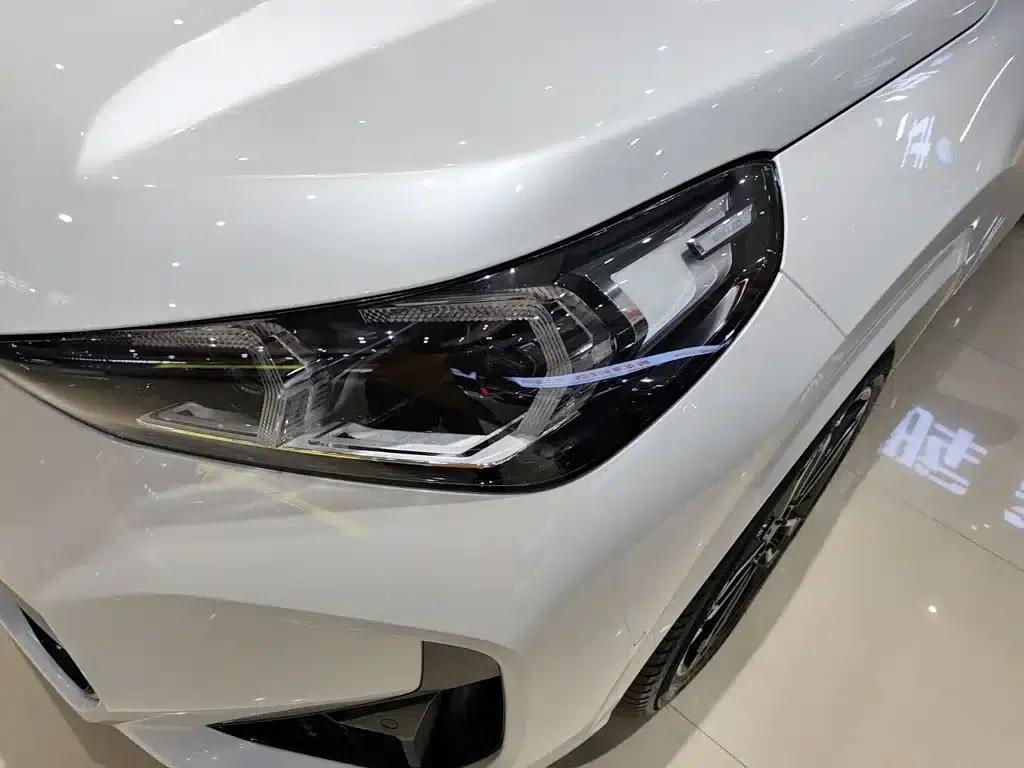 BMW X1 2023 sDrive25Li M Sport Package — миниатюра 18
