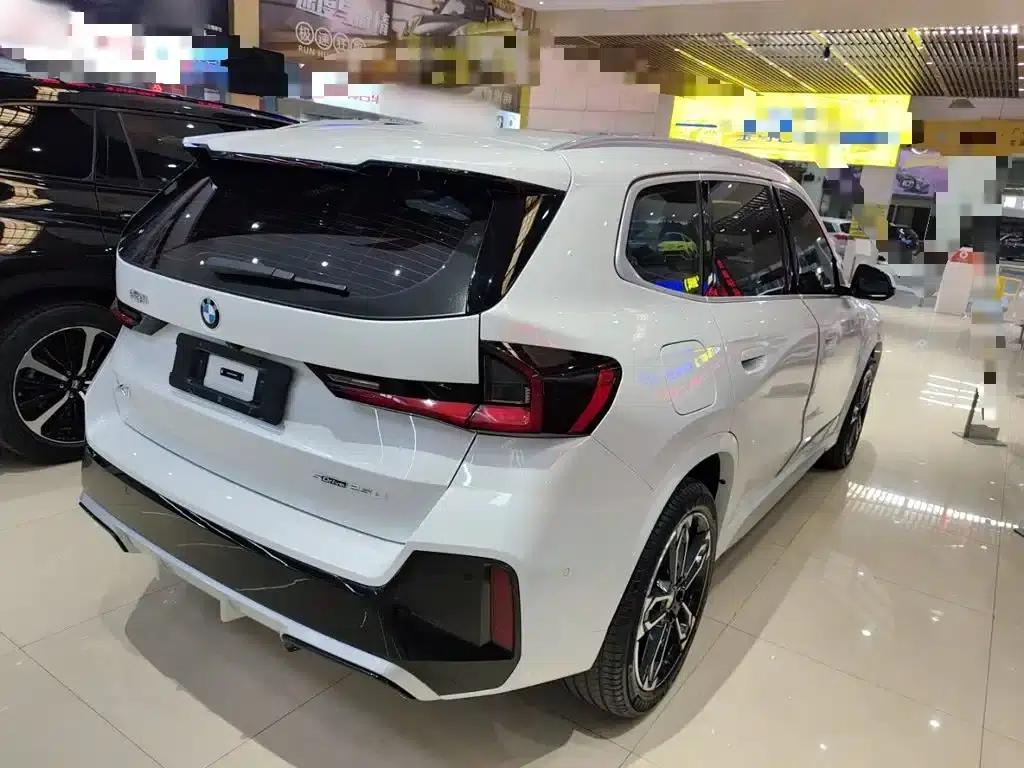 BMW X1 2023 sDrive25Li M Sport Package — миниатюра 5