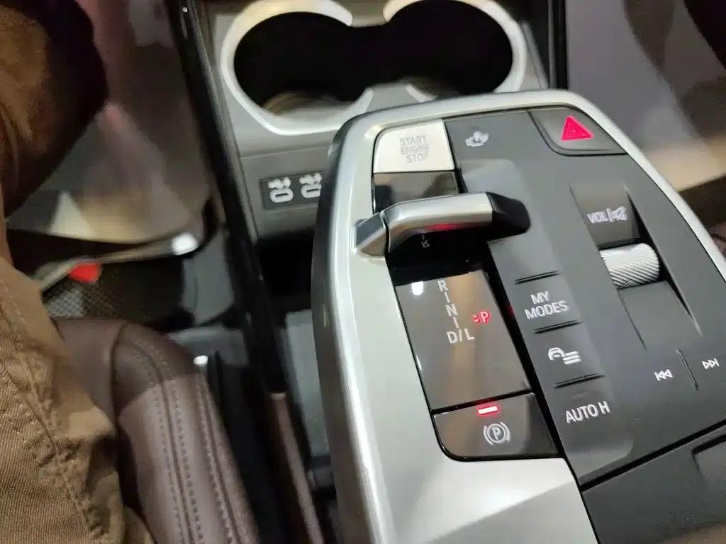 BMW X1 2023 sDrive25Li M Sport Package — миниатюра 10