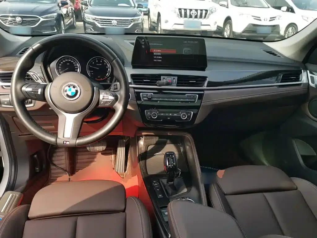 BMW X1 2020 xDrive25Li Premium — миниатюра 10