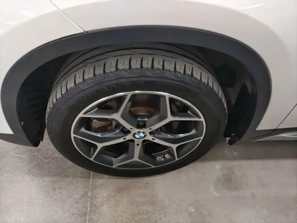 BMW X1 2018 xDrive20Li Premium — миниатюра 23