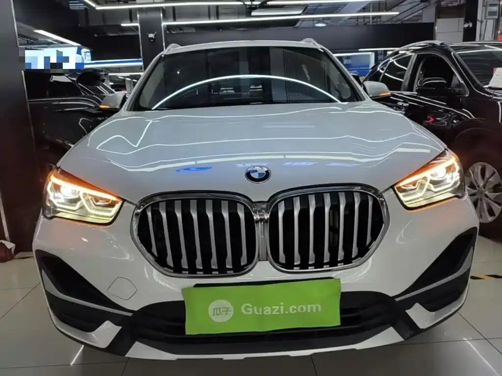 BMW X1 2022 xDrive25Li Premium — миниатюра 3