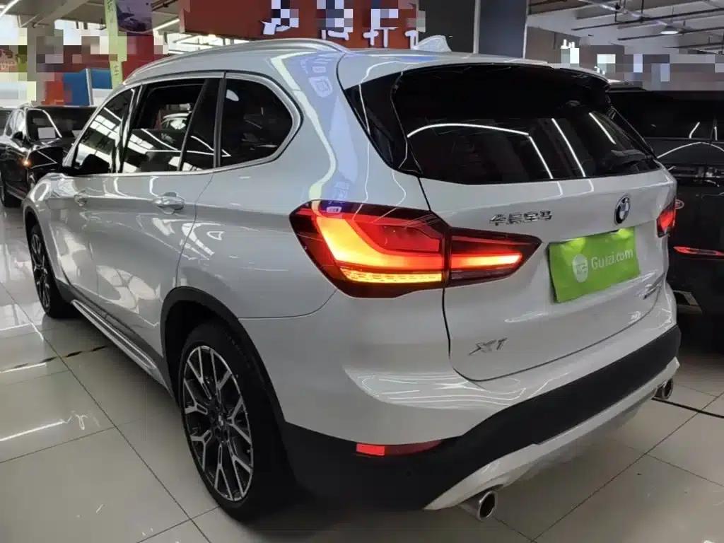BMW X1 2022 xDrive25Li Premium — миниатюра 5