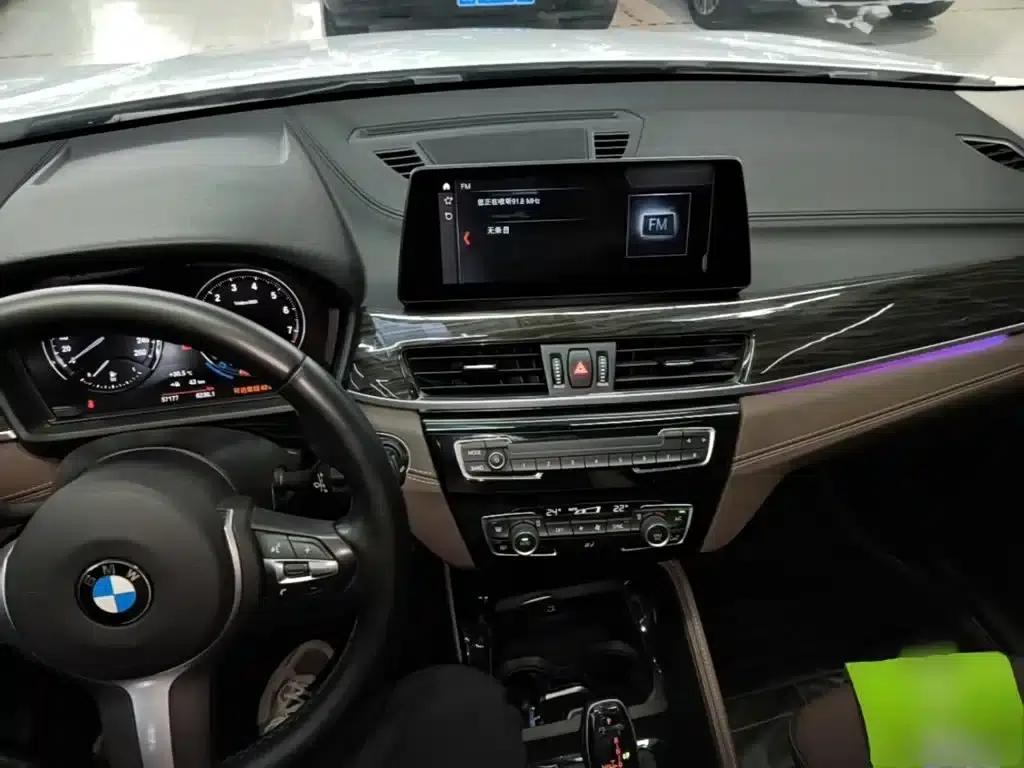 BMW X1 2022 xDrive25Li Premium — миниатюра 10