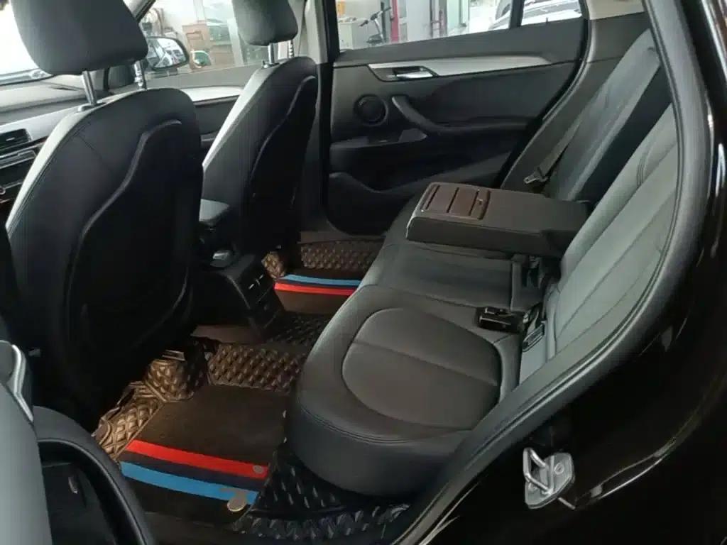 BMW X1 2018 sDrive20Li Leading Edition — миниатюра 17