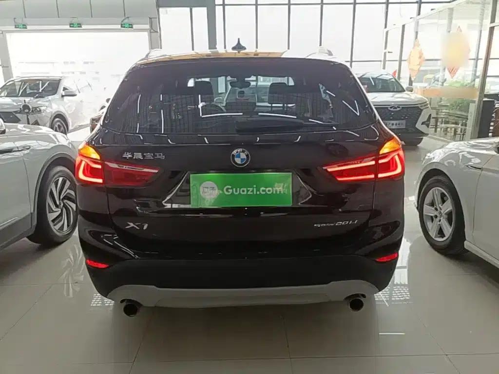 BMW X1 2018 sDrive20Li Leading Edition — миниатюра 6
