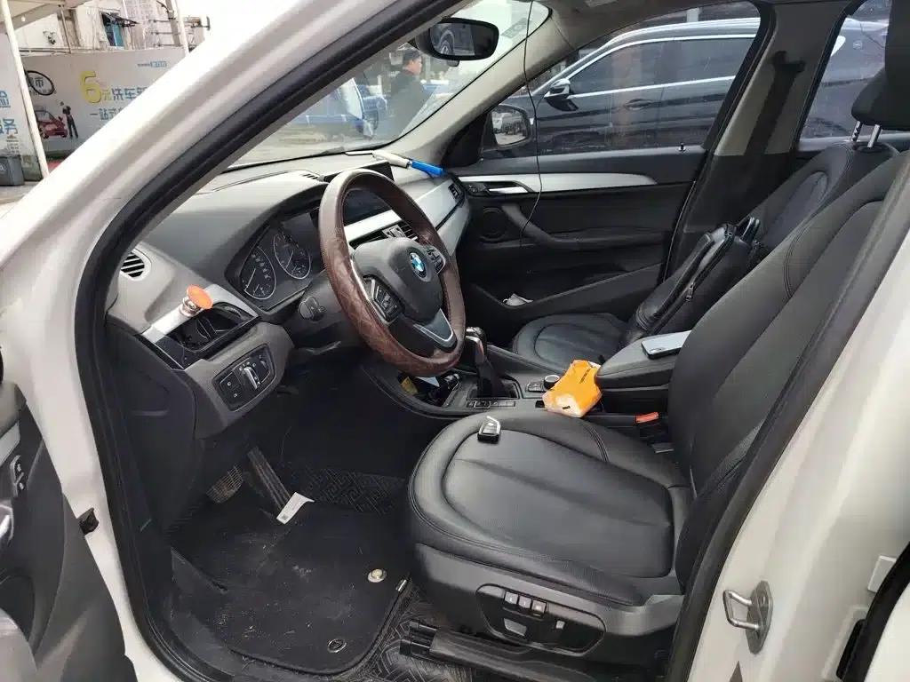 BMW X1 2016 sDrive18Li Premium — миниатюра 11