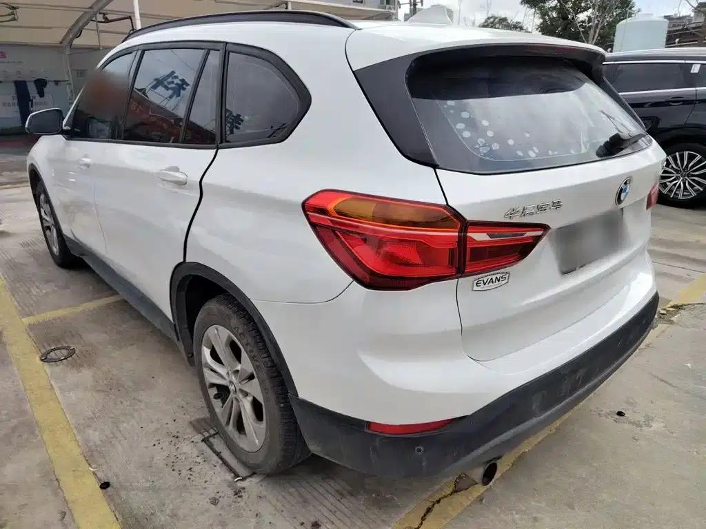 BMW X1 2016 sDrive18Li Premium — миниатюра 23