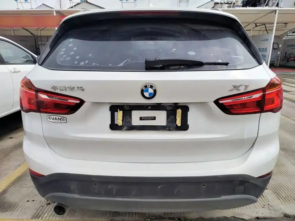 BMW X1 2016 sDrive18Li Premium — миниатюра 4