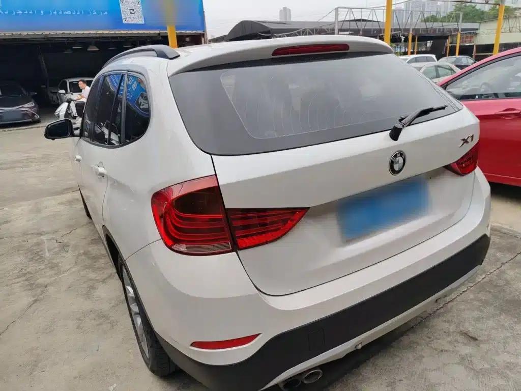 BMW X1 2015 sDrive18i Fashion Upgrade Edition — миниатюра 23