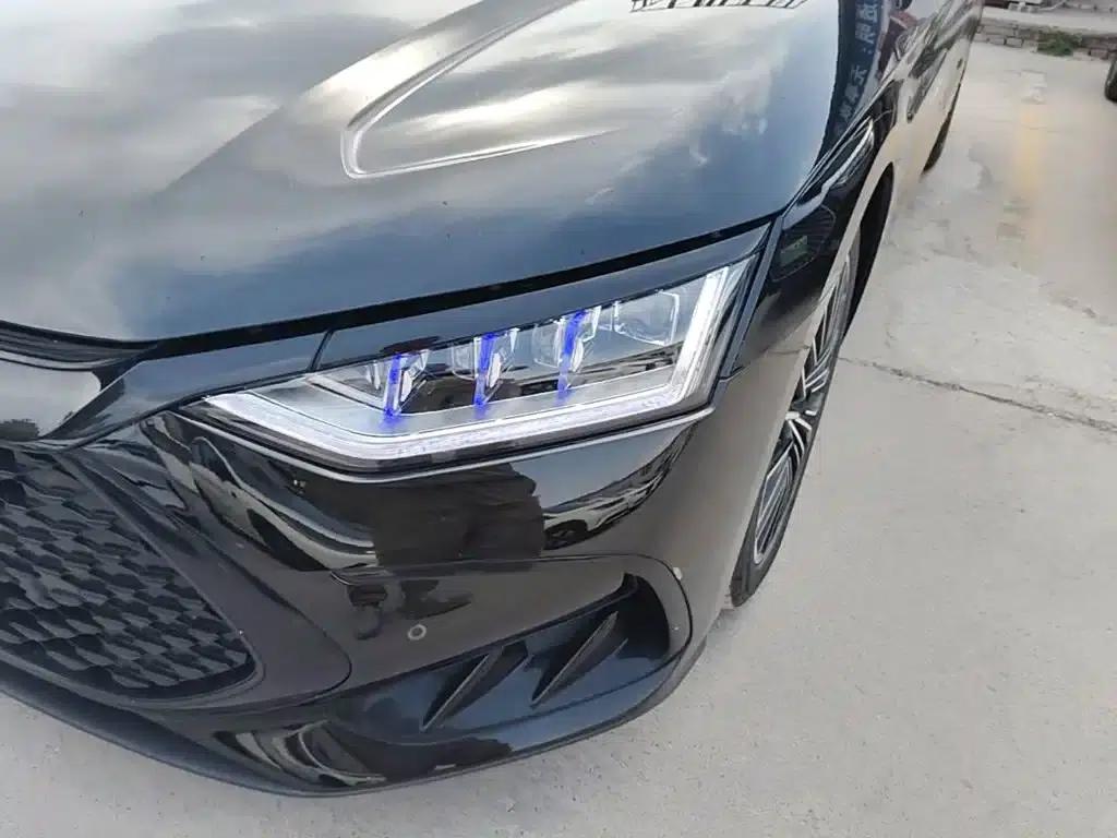 Han 2022 DM-i 121KM Premium Edition — миниатюра 18