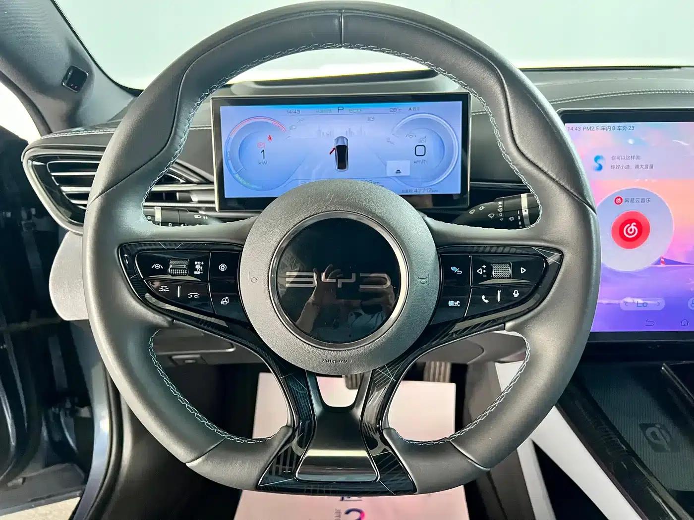 Seal 2022 700km Long Range Rear-Wheel Drive Version — миниатюра 23