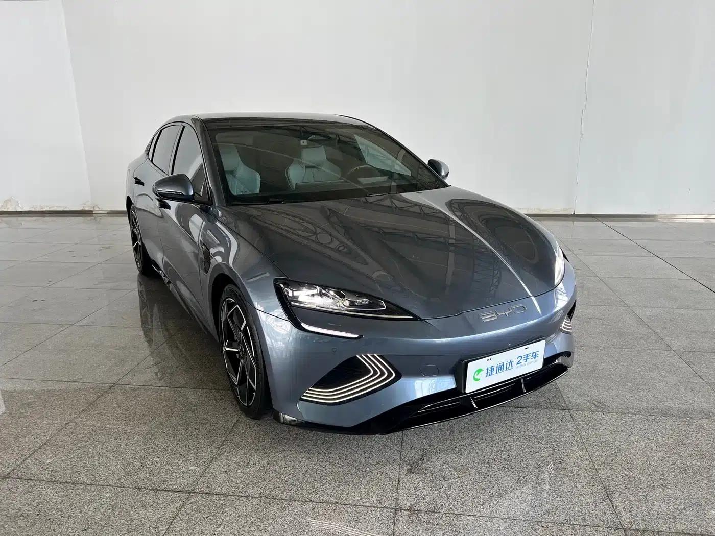 Seal 2022 700km Long Range Rear-Wheel Drive Version — миниатюра 5